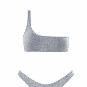 ❌❌NEW WITH TAGS MELROSE SILVER TRIANGL BIKNI❌❌